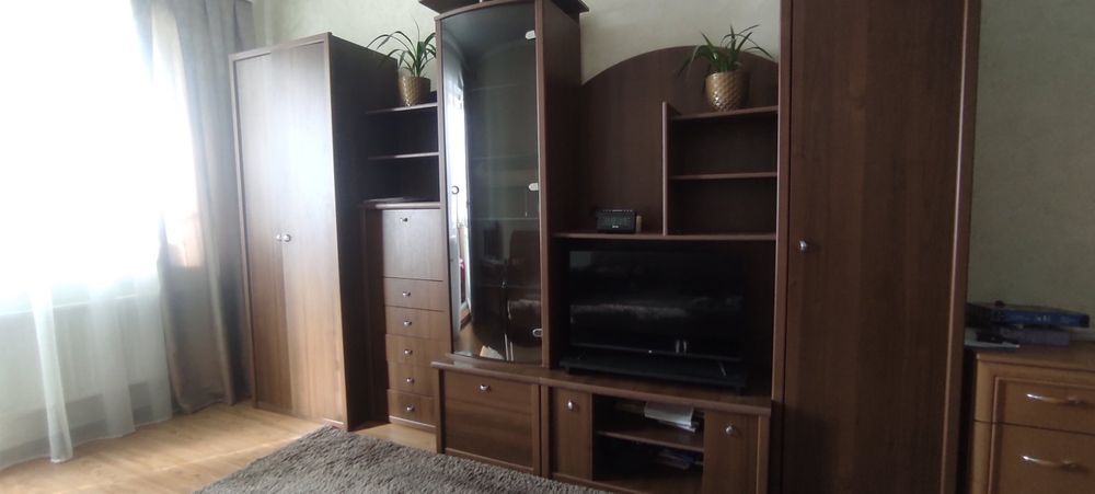 Стінка в зал. Продаж.