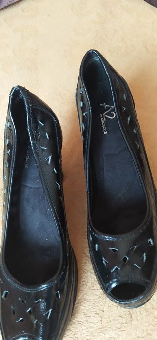 Nowe obuwie damskie
