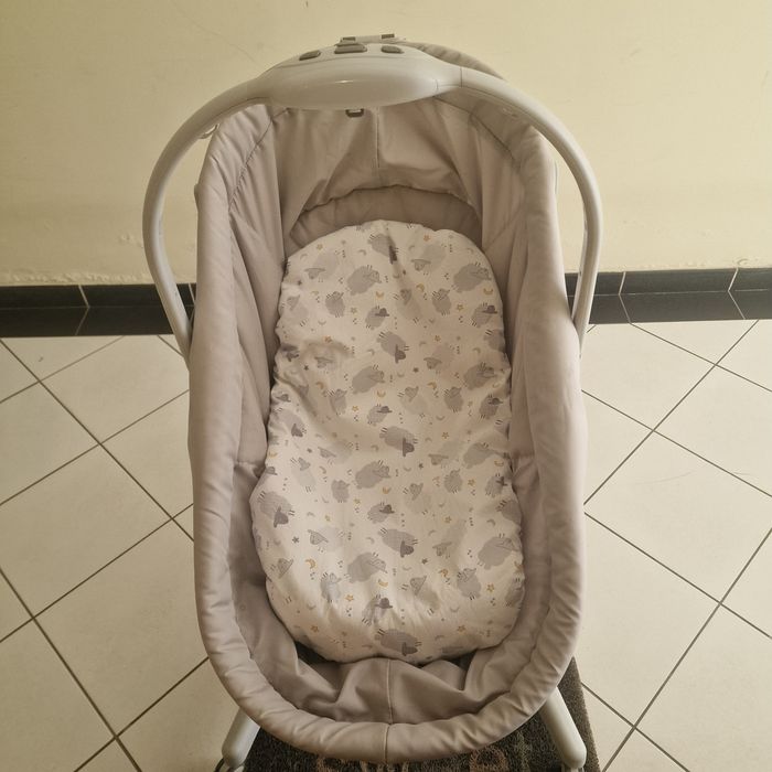 Vendo babyhug chicco
