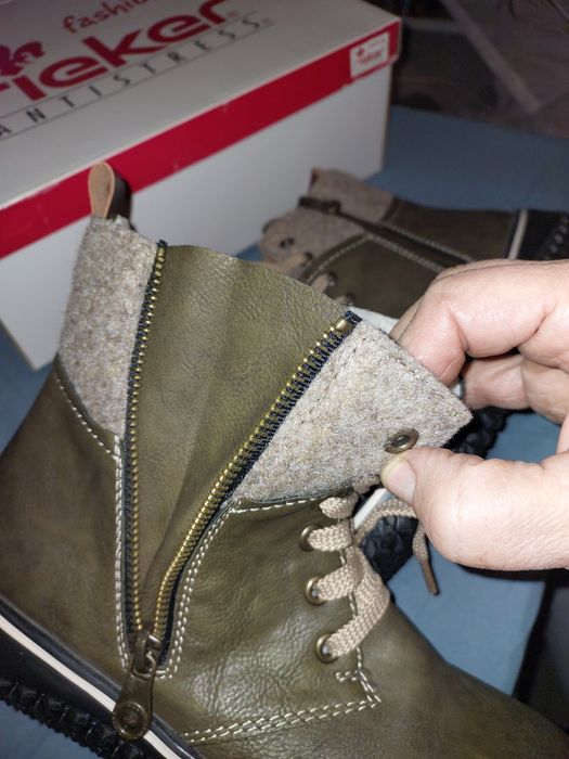 Zimowe buty marki Rieker