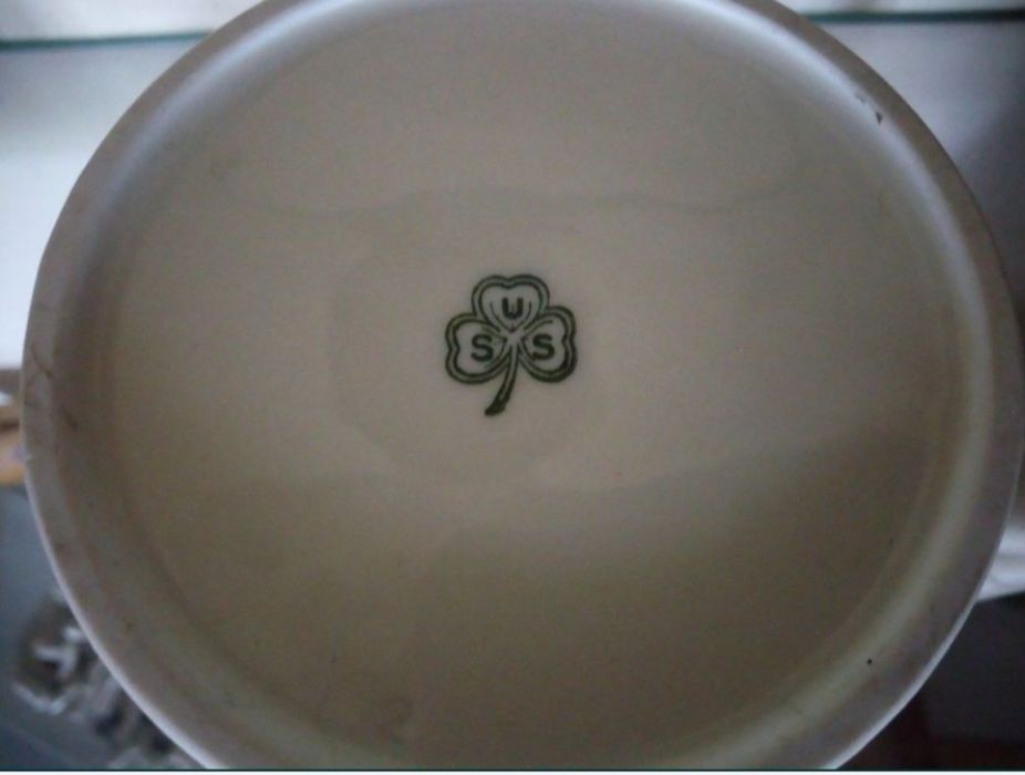 Cafeteira térmica ou bule modelo Thermisol em porcelana