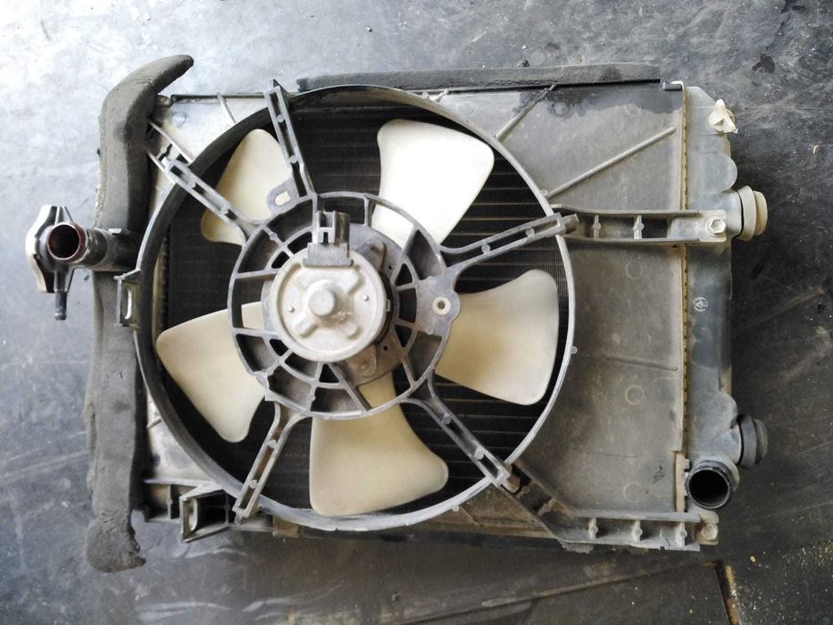 Radiador do Motor Daihatsu Sirion 2006