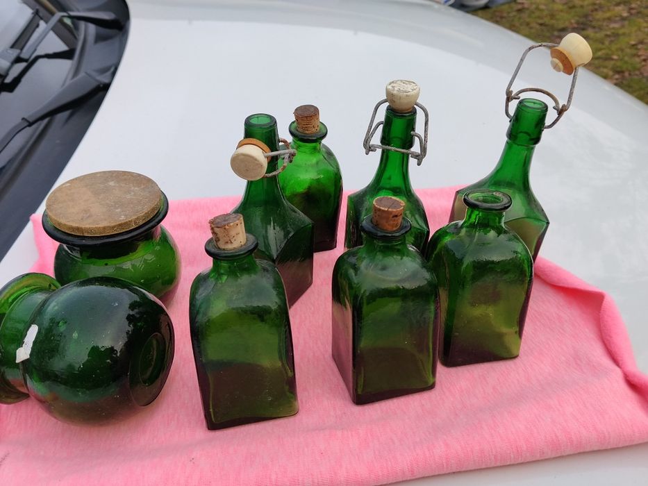 Stare przedwojenne butelki apteczne 9 sztuk