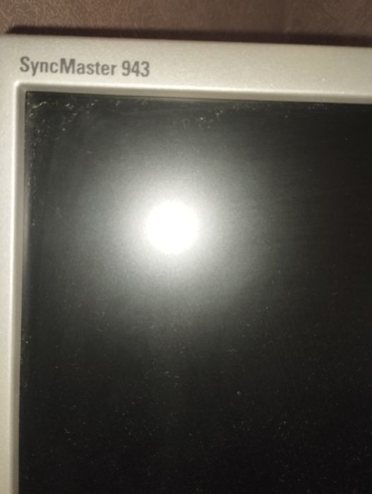 Продам монитор б/у