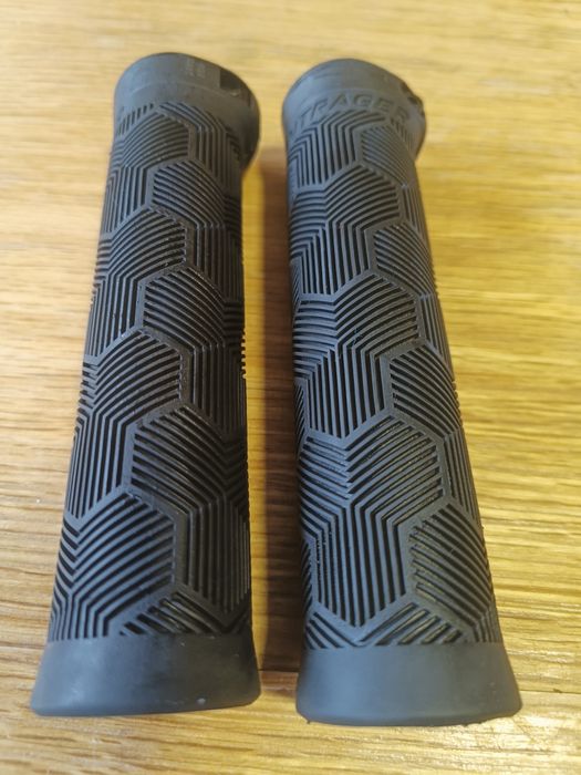 Selim Trek Verse + Punhos Bontrager XR Trail Comp