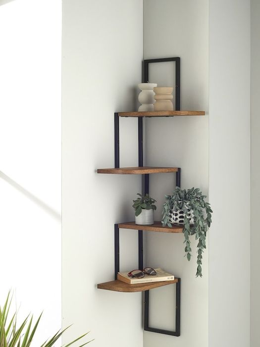 Estante de canto (parede) da NEXT