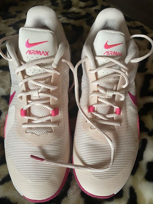 Баскетбольні кросівки Nike Air Max