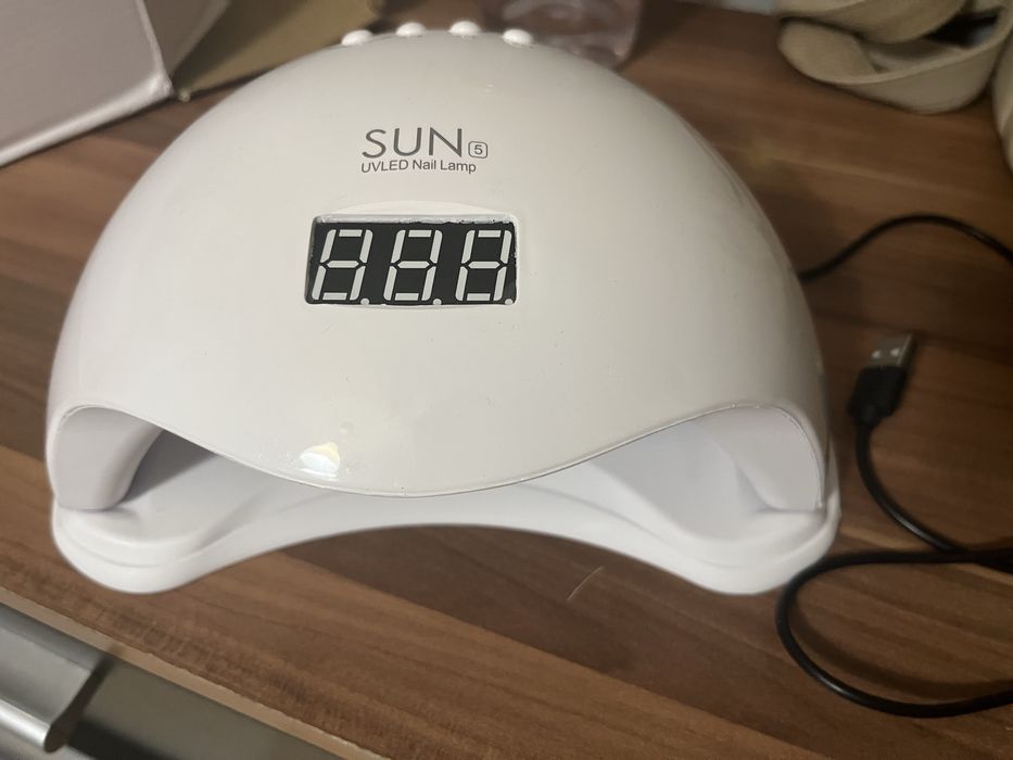 Sprzedam lampę LED do lakierów hybrydowych