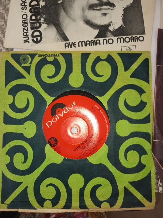 10 discos vinil 45 , muito antigos