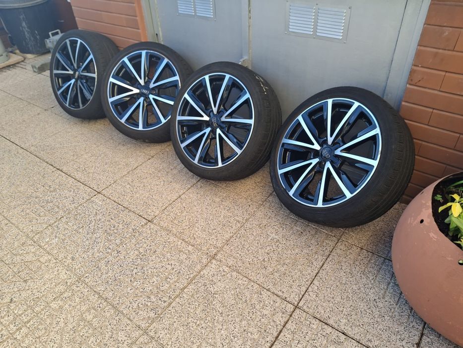 4 Jantes 17 5x100 mais pneus 215 40 r17