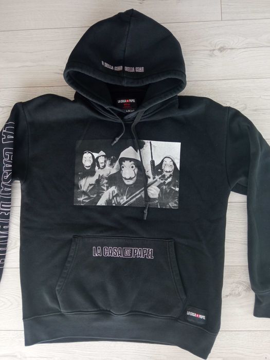 S, Pull &Bear, La Casa de Papel, bluza z kapturem i nadrukiem Netflix