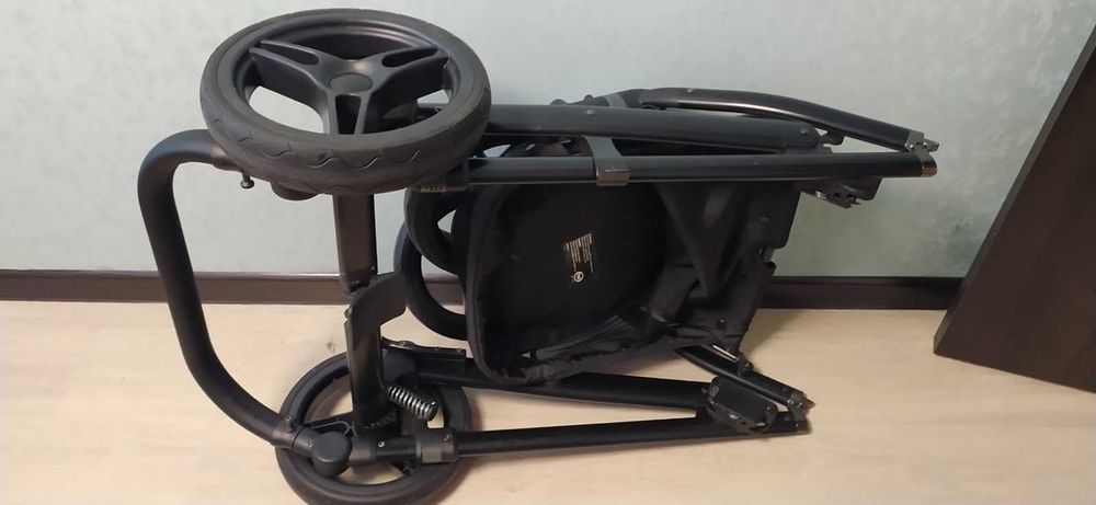 Коляска Pali Diamante 3в1 з автокріслом.