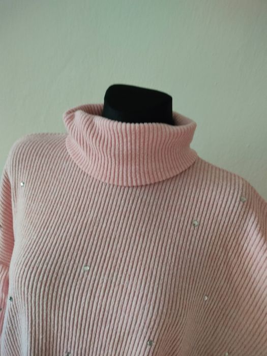 Różowy sweter sweterek z koralikami M