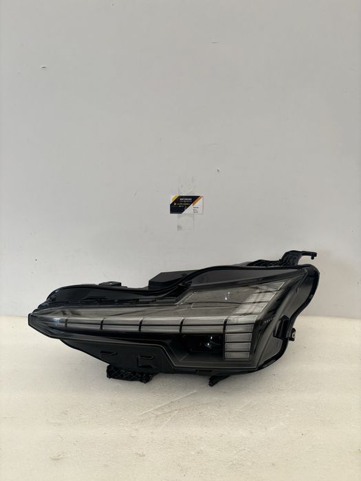 Volvo EX30 EX-30 EX 30 23- lampa lewy przód lewa przednia Full Led