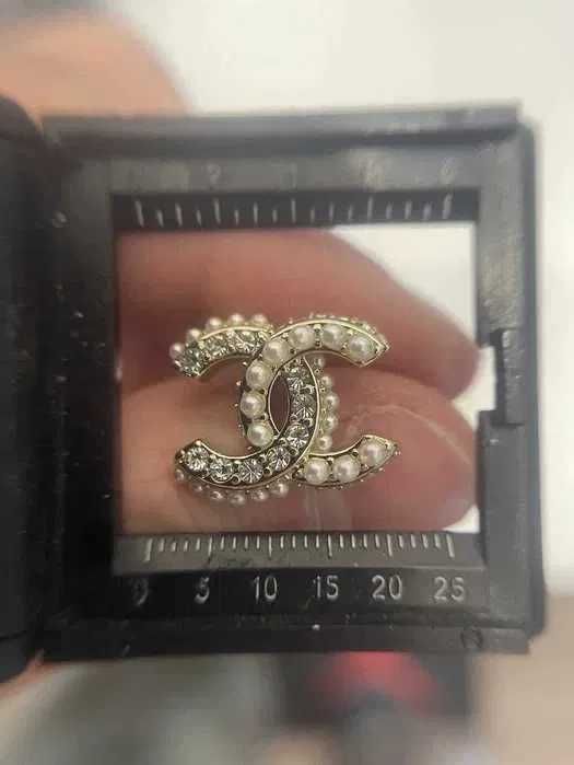 kolczyki złote chanel oryginalne nowe do uszu błyszczące