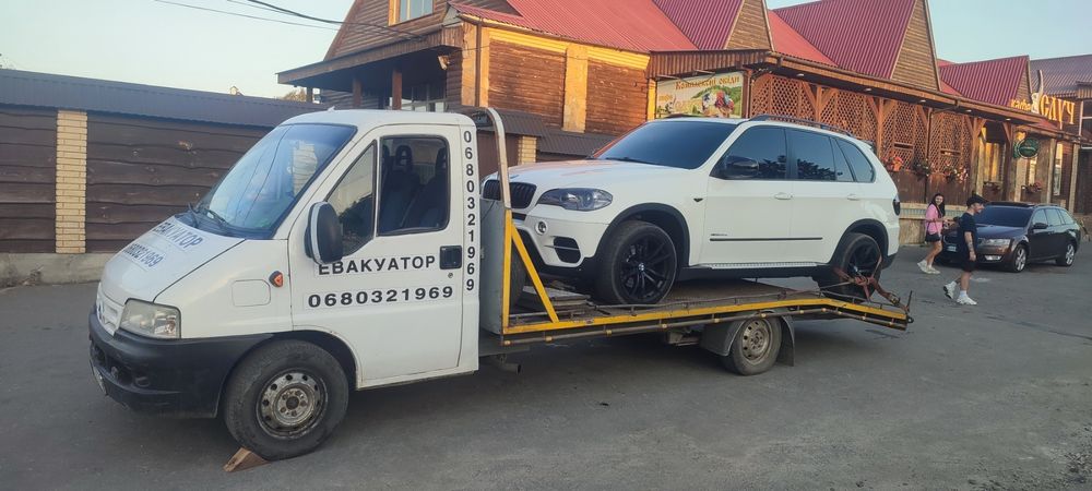 Послуги Евакуатор 24/7