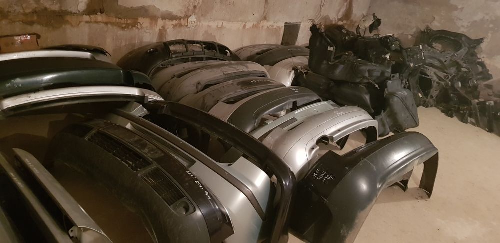 Бампер задній, зад. Audi A6 C5. A4 b5. Бампера, Renault Laguna 2