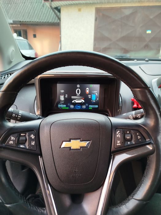 Chevrolet Volt гібрид 1.4