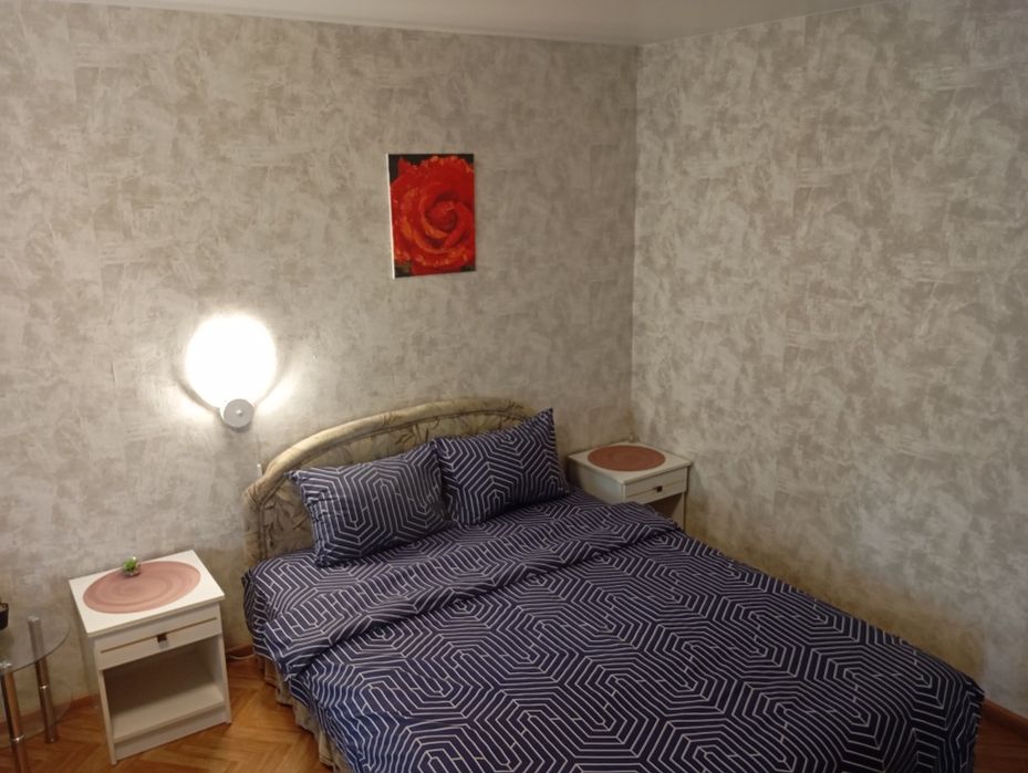 Однокімнатна погодинно-подобово