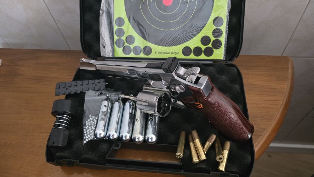 Bruni Guns 701S Prata 6" | Revólver de bolas BB's de aço