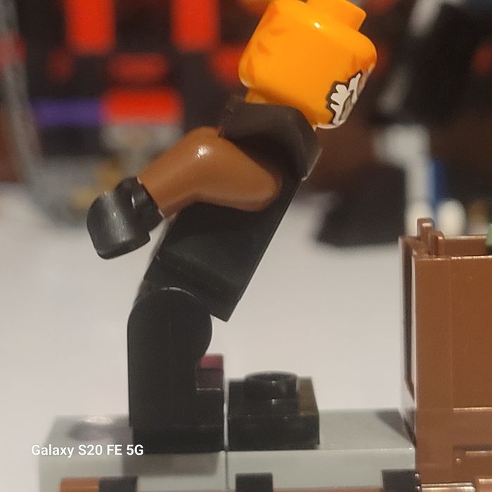 Lego ninjago figurka rox