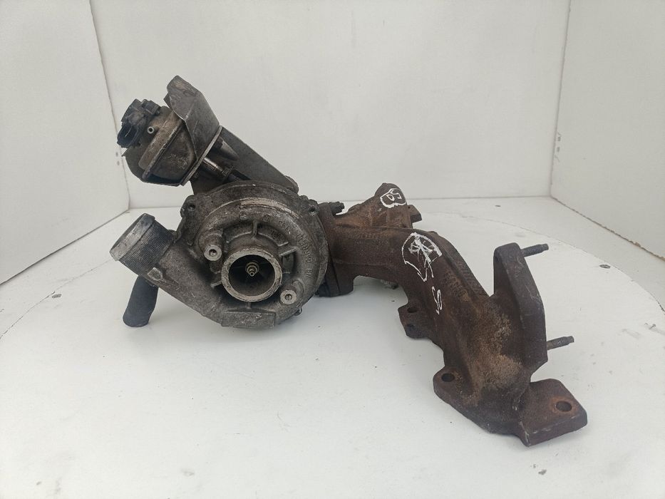 Turbo / compressor VOLVO V50 (MW)