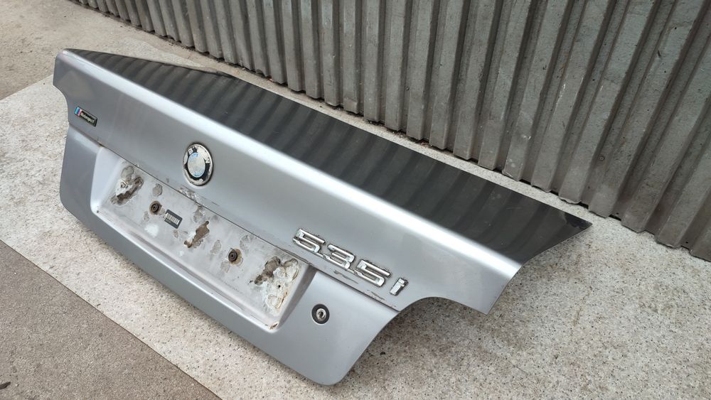 BMW E39 sedan klapa bagażnika tył tylna