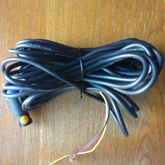 Кабель для сабвуфера REL