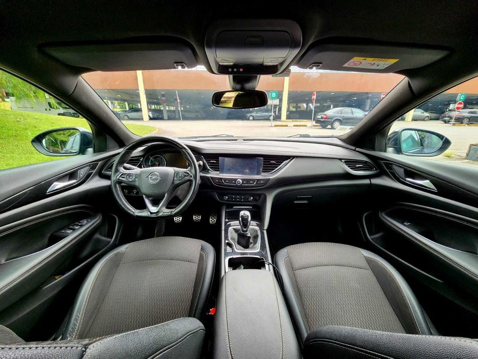 Opel Insignia 2018 preço final para vender domingo 30/08