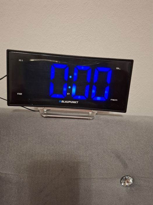 Zegar elektroniczny z budzikiem BLAUPUNKT