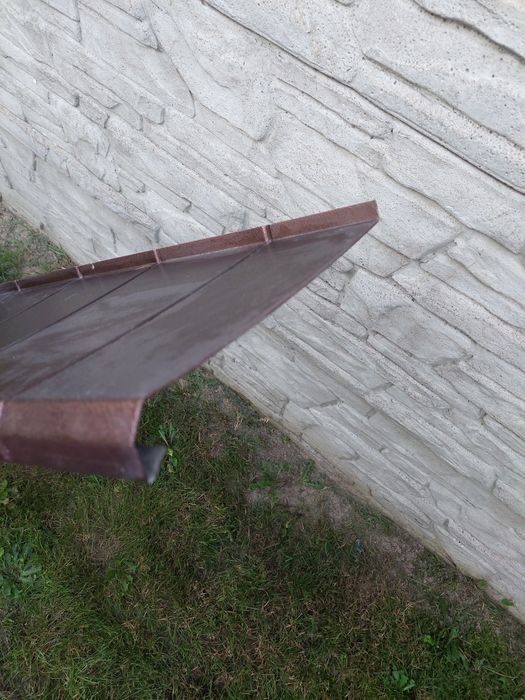 Parapet zewnętrzny alu-płytka