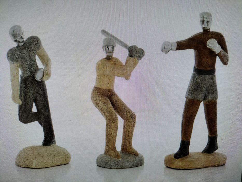 Esculturas em pó de pedra