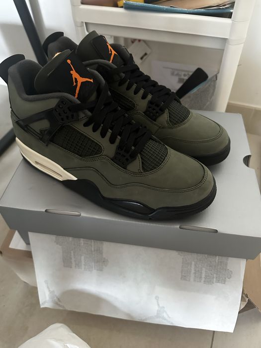 Air Jordan 4 undefeated