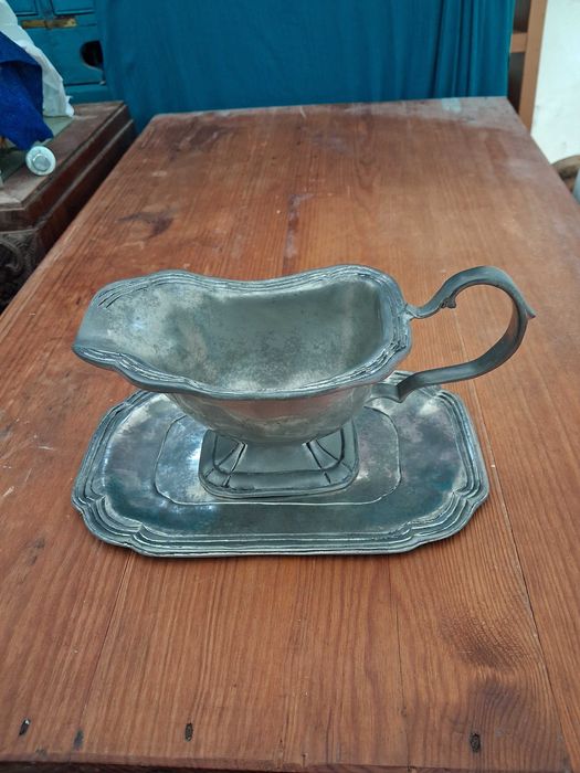 Molheira com Prato em Estanho 95% - Estanhos Finos Grão Vasco (Viseu)