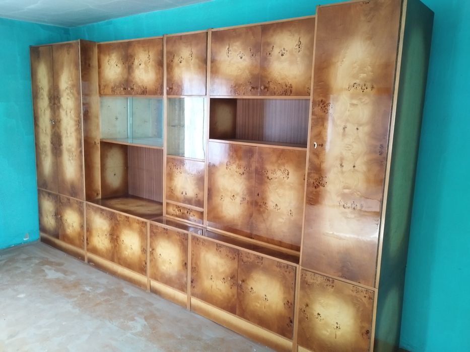 Meble pokojowe drewniane