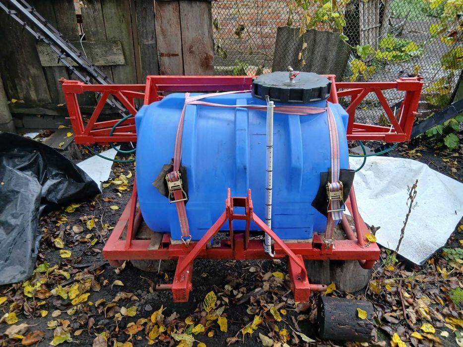 Продам опрыскиватель