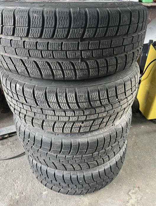 Диски з зимовими шинами 5х112 205/50/R17 Audi/Skoda/Volkswagen