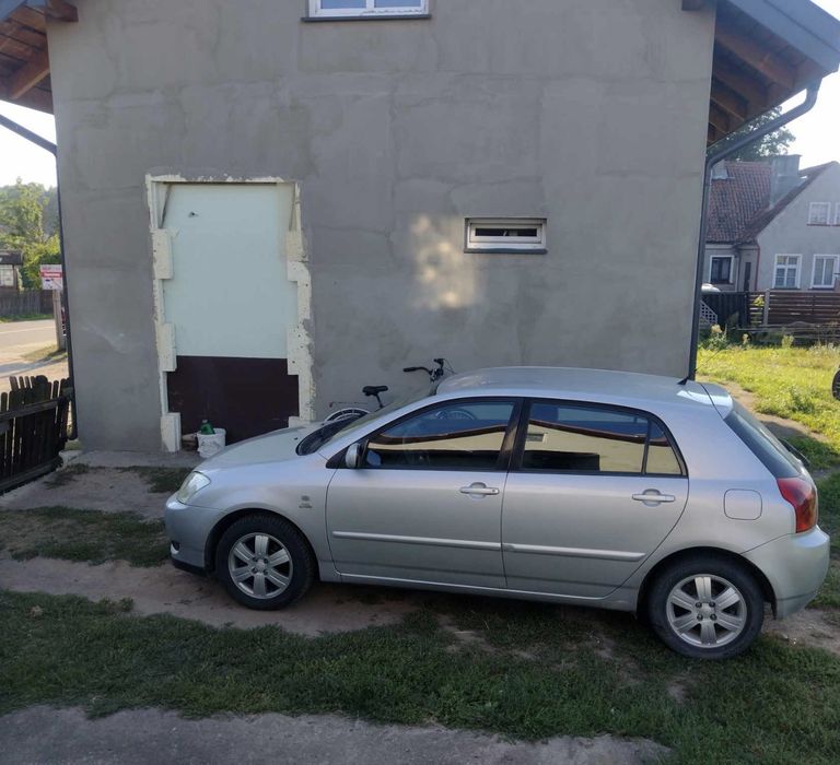 Samochód Toyota Corolla 2.0 D-4D
