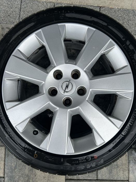 Alufelgi Opel 17 cali  z oponami 225/45R17