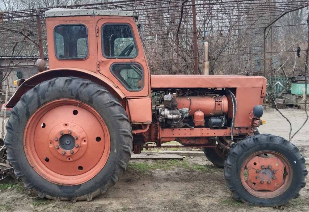 Продам трактор т 40 АМ, в гарному стані