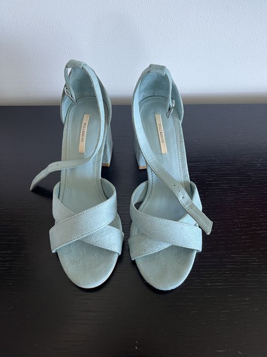 Sandalias verdes de salto pull and bear