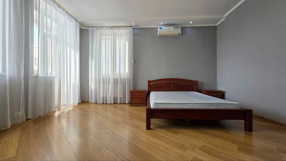 NN S4 Продам 1 комнатную квартиру новострой ремонт Гер. Харькова 131а