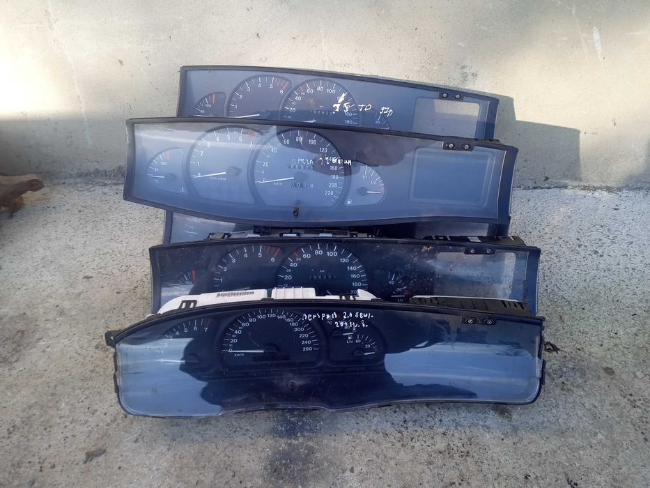 Приборна панель Щиток приладів Opel Vectra B Omega B
