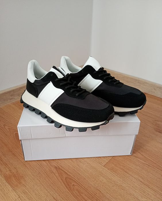Damskie sneakersy sportowe 40