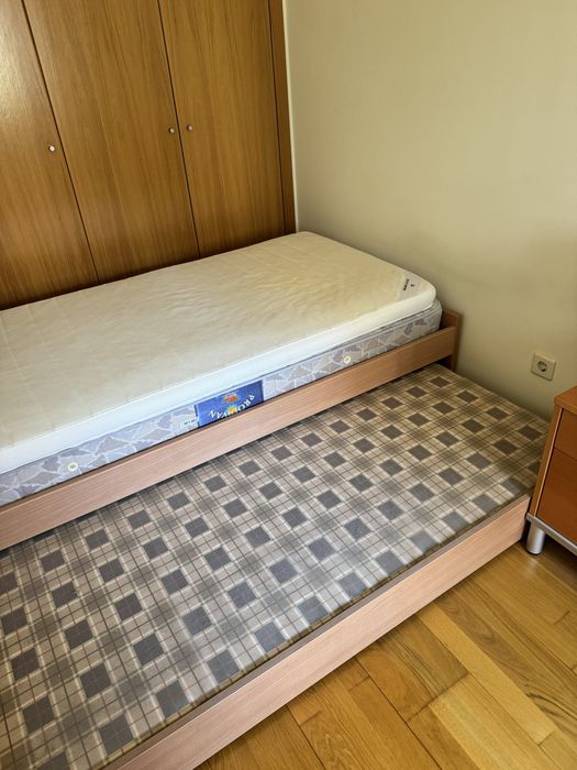 Cama de solteiro com gavetão e 2 colchoes