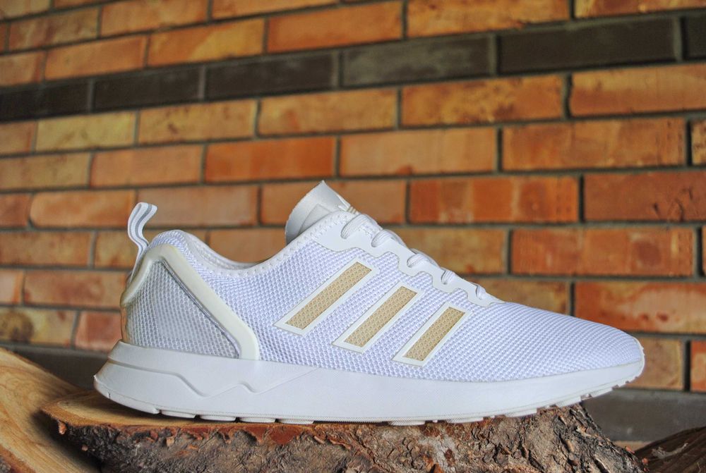Кроссовки Adidas Оригинал размер 44 стелька 28 см