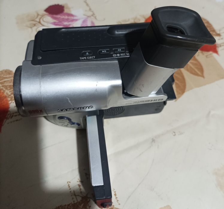 Відеокамера самсунг продам