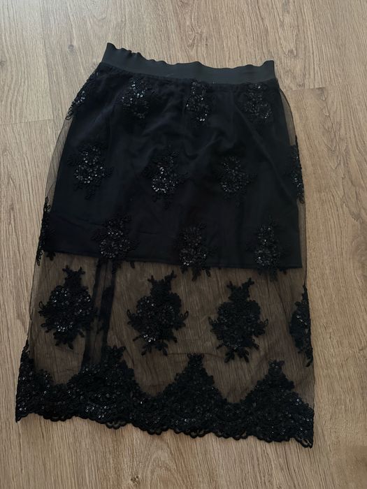 Юбка     С поетками  итальянской ткани