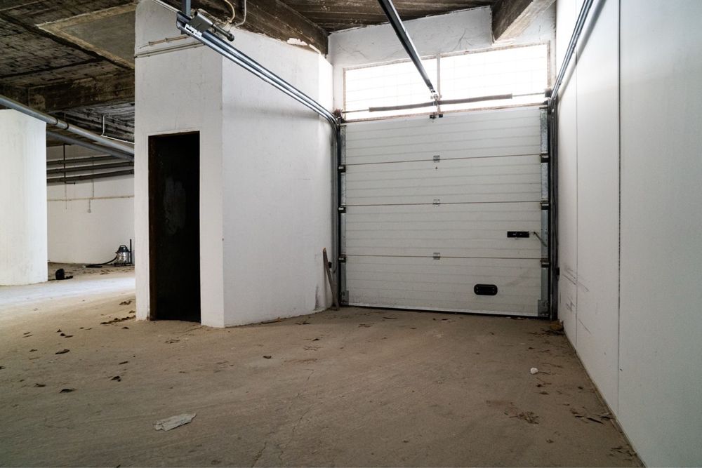 Arrendo Loja/ Armazém Perto do Aeroporto Lisboa