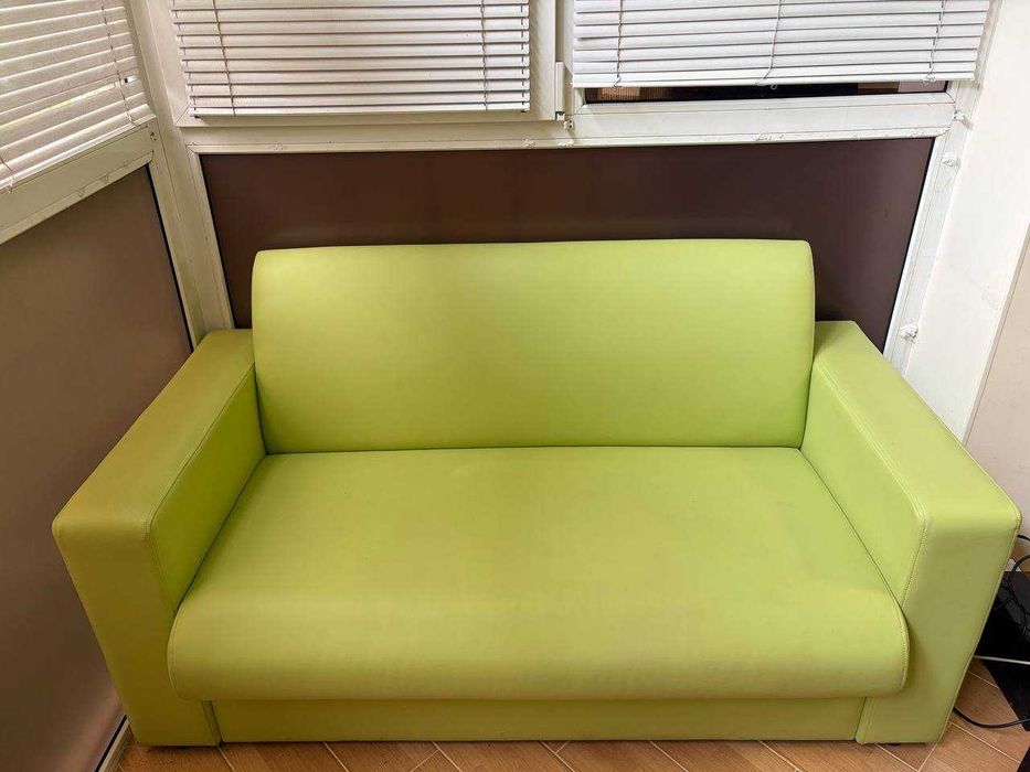 Продам офісні меблі